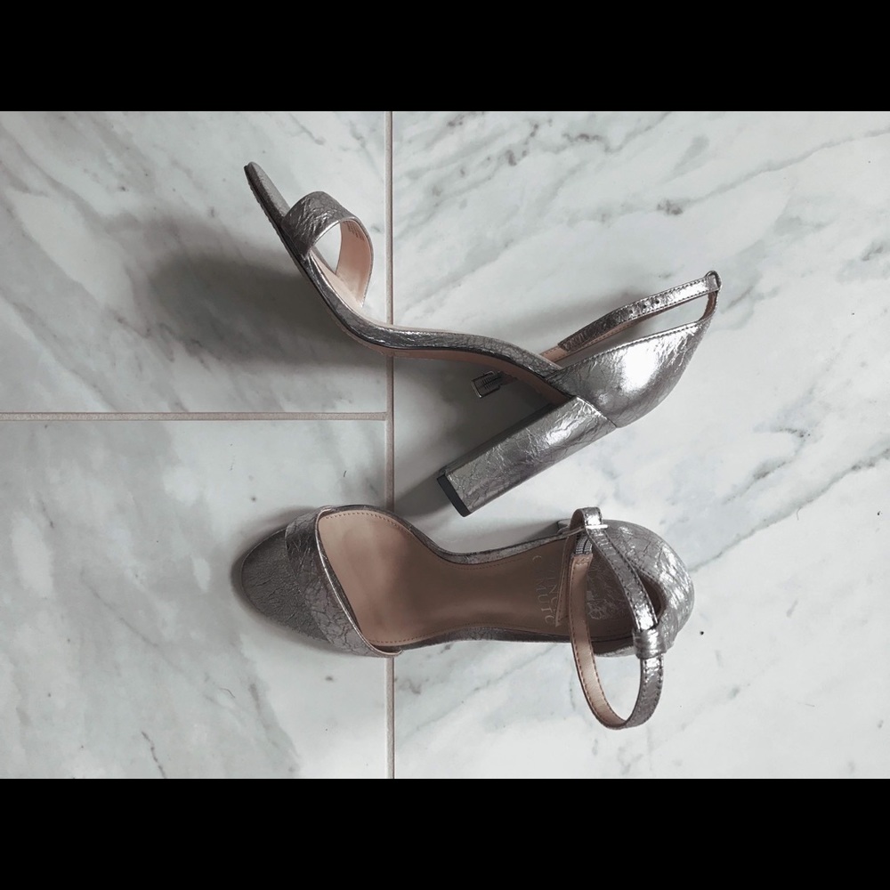 VINCE CAMUTO HEELS